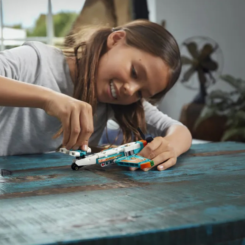 Конструктор LEGO Technic 42117 2 в 1 “Гоночный Самолет - Реактивный Самолет” 154 детали, 7+